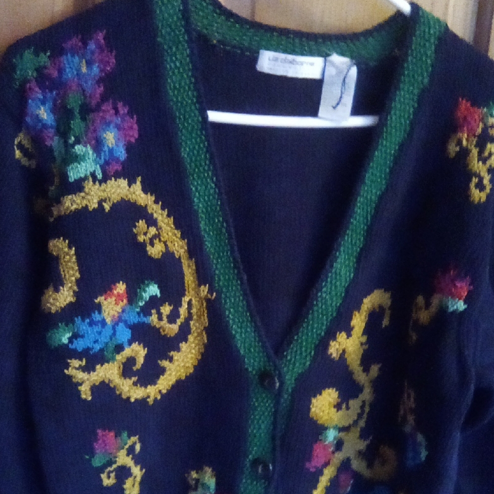 Liz Claiborne Floral Embroidered V-Neck Sweater - Picture 11 of 11